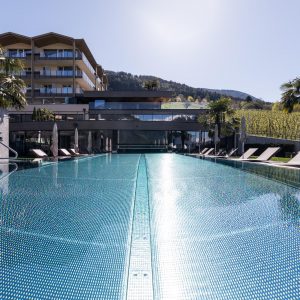 Schwimmbadschleuse, Hotel Sonnenparadies