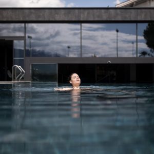 Schwimmbadschleuse, Hotel Weinegg
