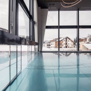 Porte automatiche per piscine, Hotel Störes