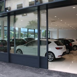 Automatic façade opening, Autohaus